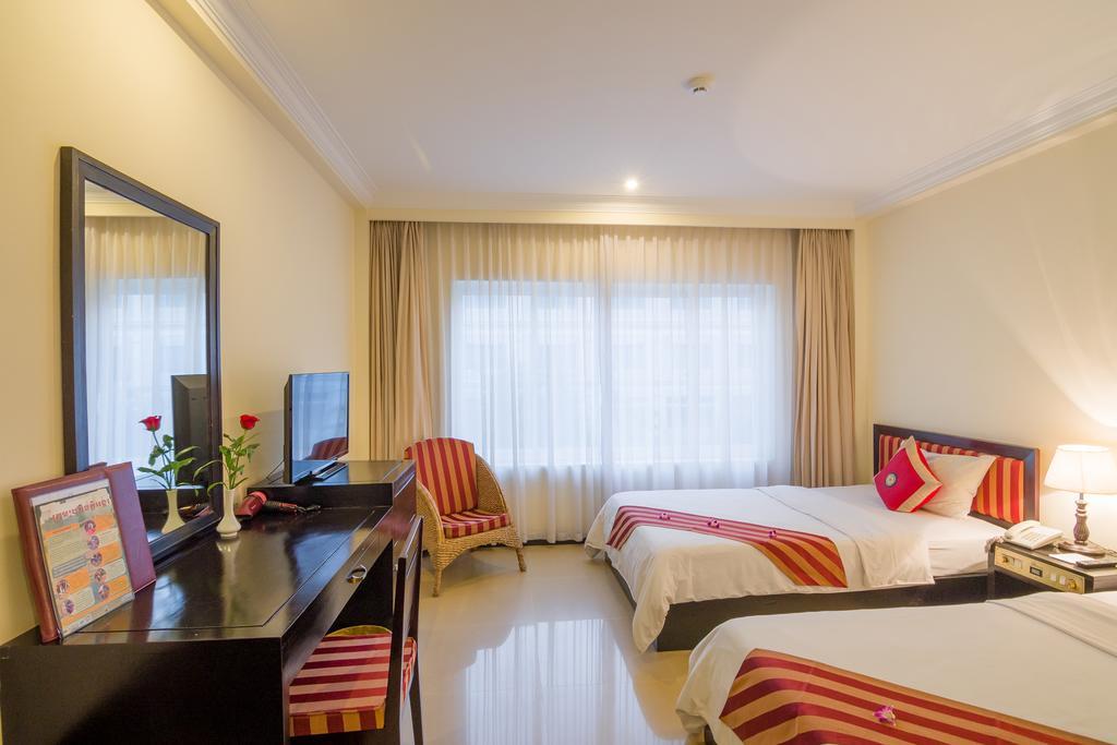 Angkor Riviera Hotel Ciudad de Siem Riep Exterior foto