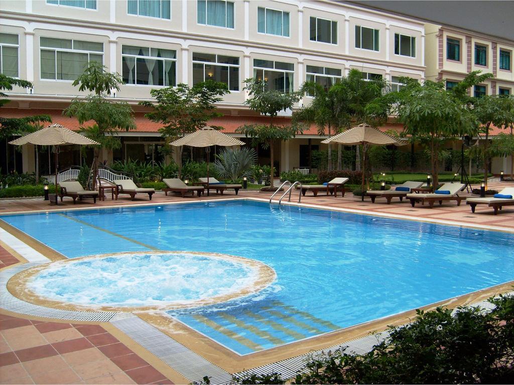 Angkor Riviera Hotel Ciudad de Siem Riep Exterior foto